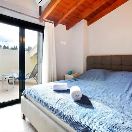 Apartament Anemomilos Casa Ideale 1st Floor